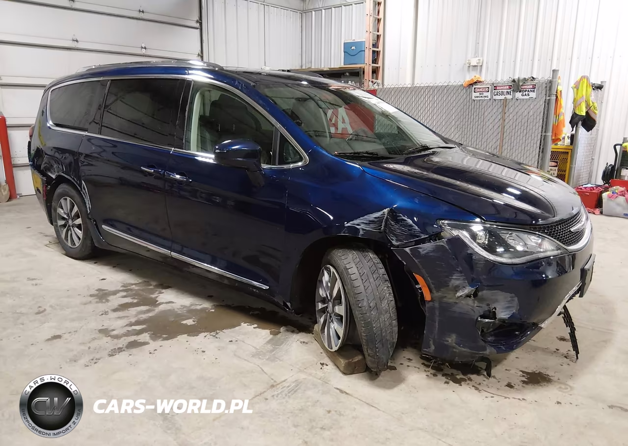 2020 Chrysler Pacifica Touring L Plus – zdjęcie 1 z 19