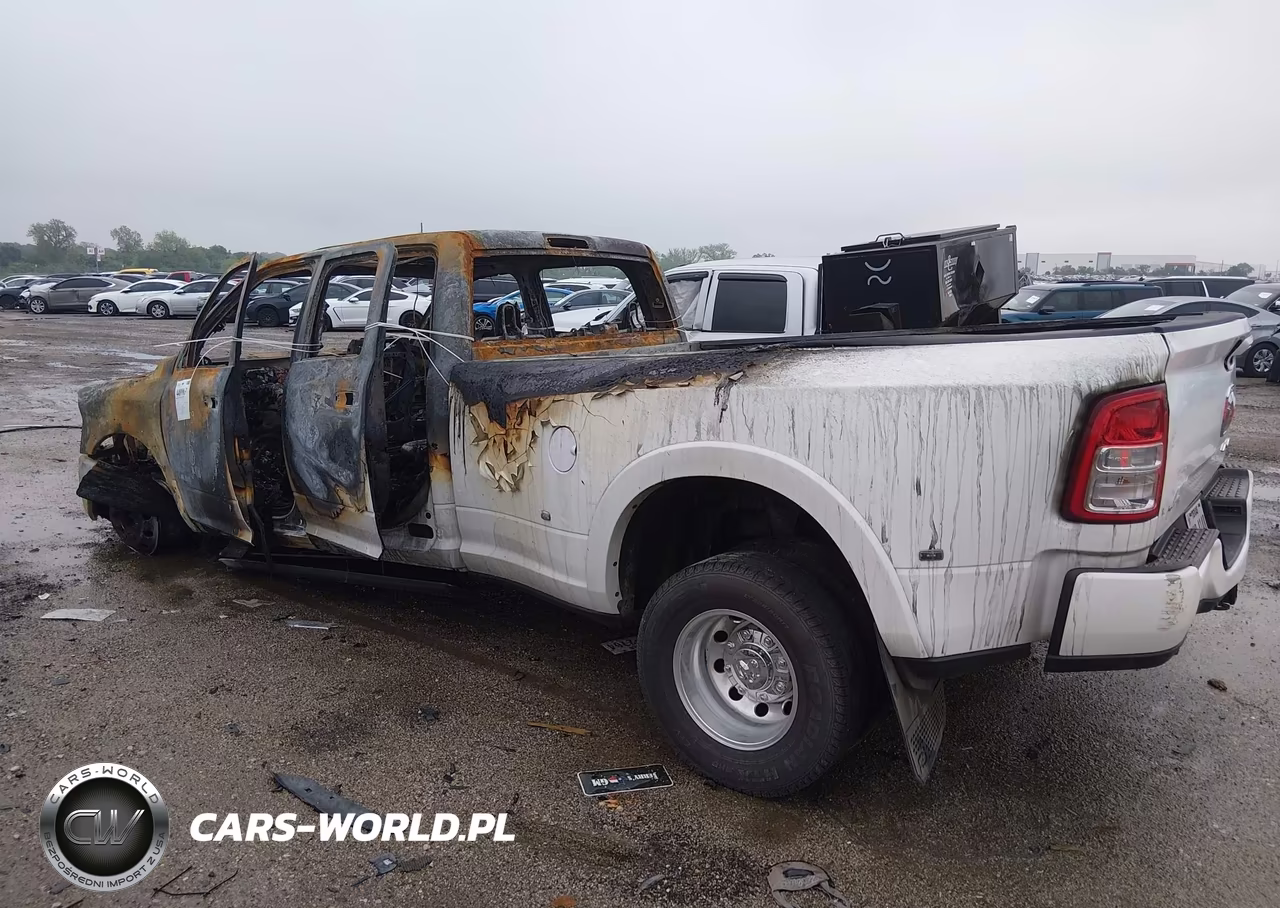 2019 Ram 3500 Laramie 4X4 8' Box VIN:3C63RRJL3KG555451 - 4