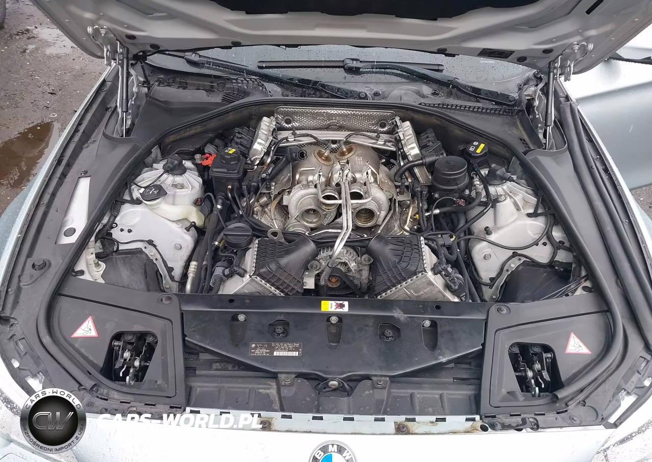 2015 BMW M5 VIN:WBSFV9C57FD594684 - 10