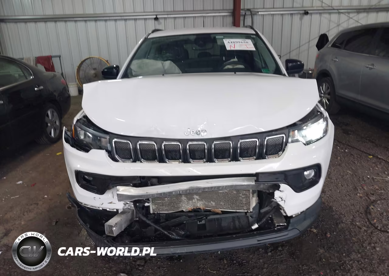 2022 Jeep Compass Latitude Lux 4X4 VIN:3C4NJDFB4NT178572 - 12