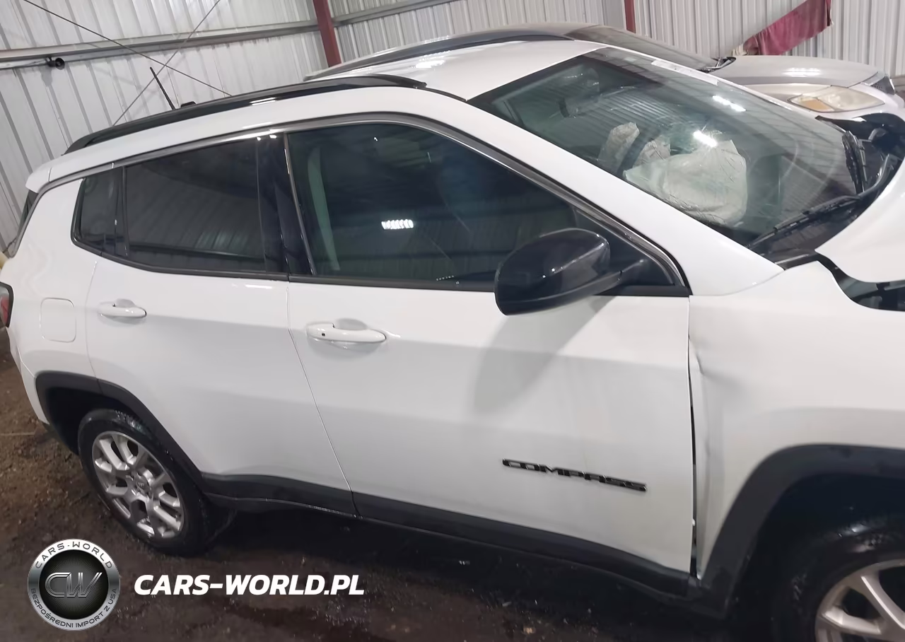2022 Jeep Compass Latitude Lux 4X4 VIN:3C4NJDFB4NT178572 - 13