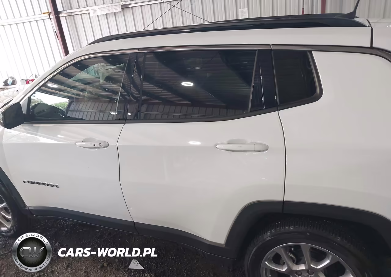 2022 Jeep Compass Latitude Lux 4X4 VIN:3C4NJDFB4NT178572 - 14