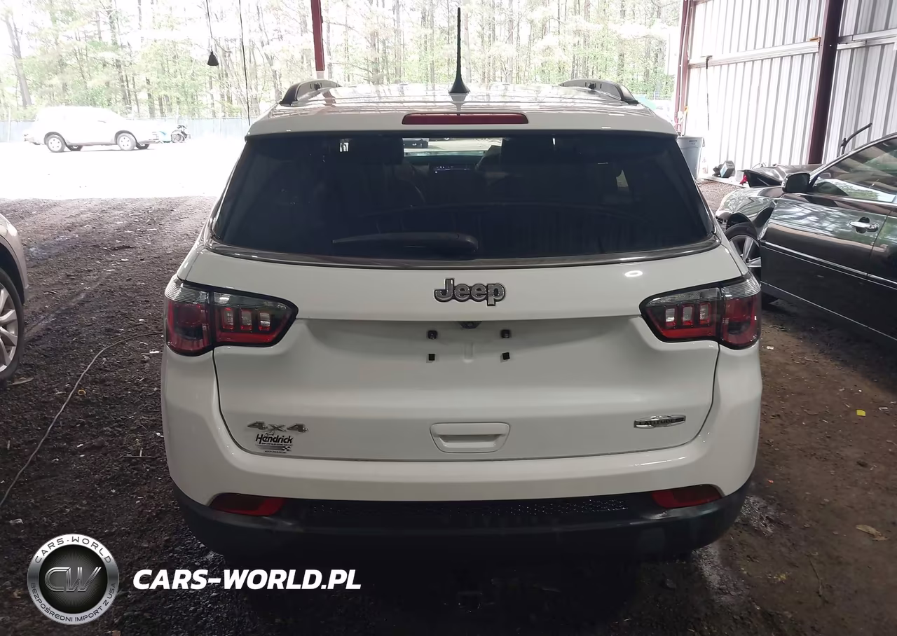 2022 Jeep Compass Latitude Lux 4X4 VIN:3C4NJDFB4NT178572 - 16
