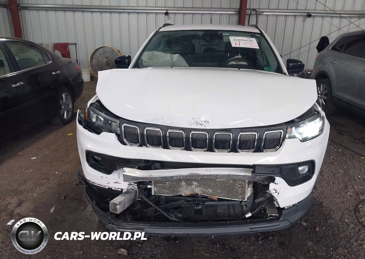 2022 Jeep Compass Latitude Lux 4X4 VIN:3C4NJDFB4NT178572 - 6