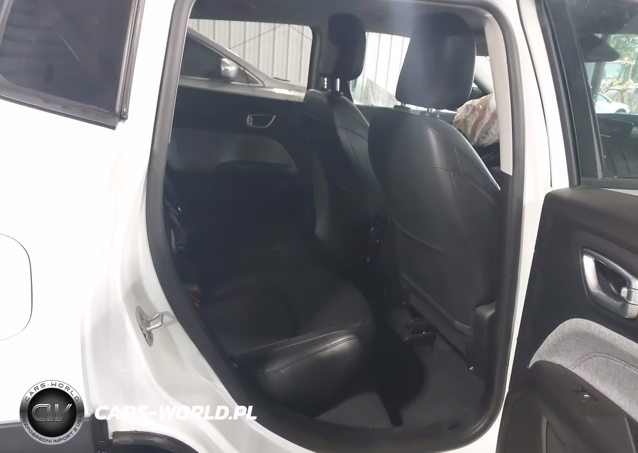 2022 Jeep Compass Latitude Lux 4X4 VIN:3C4NJDFB4NT178572 - 8