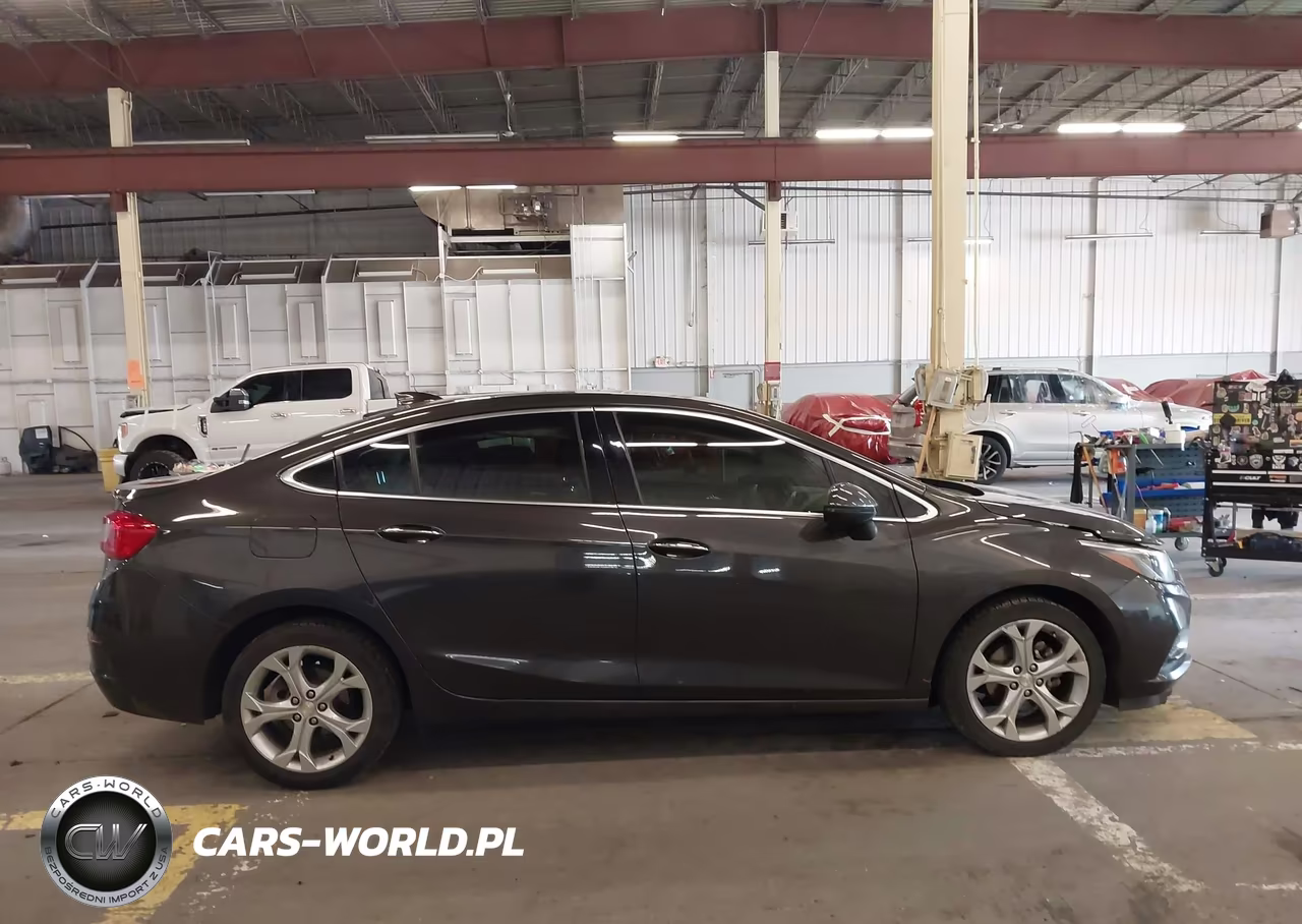 2017 Chevrolet Cruze Premier Auto VIN:1G1BF5SM4H7143162 - 13