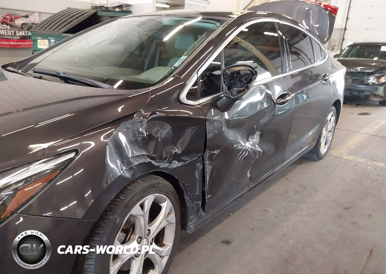 2017 Chevrolet Cruze Premier Auto VIN:1G1BF5SM4H7143162 - 6