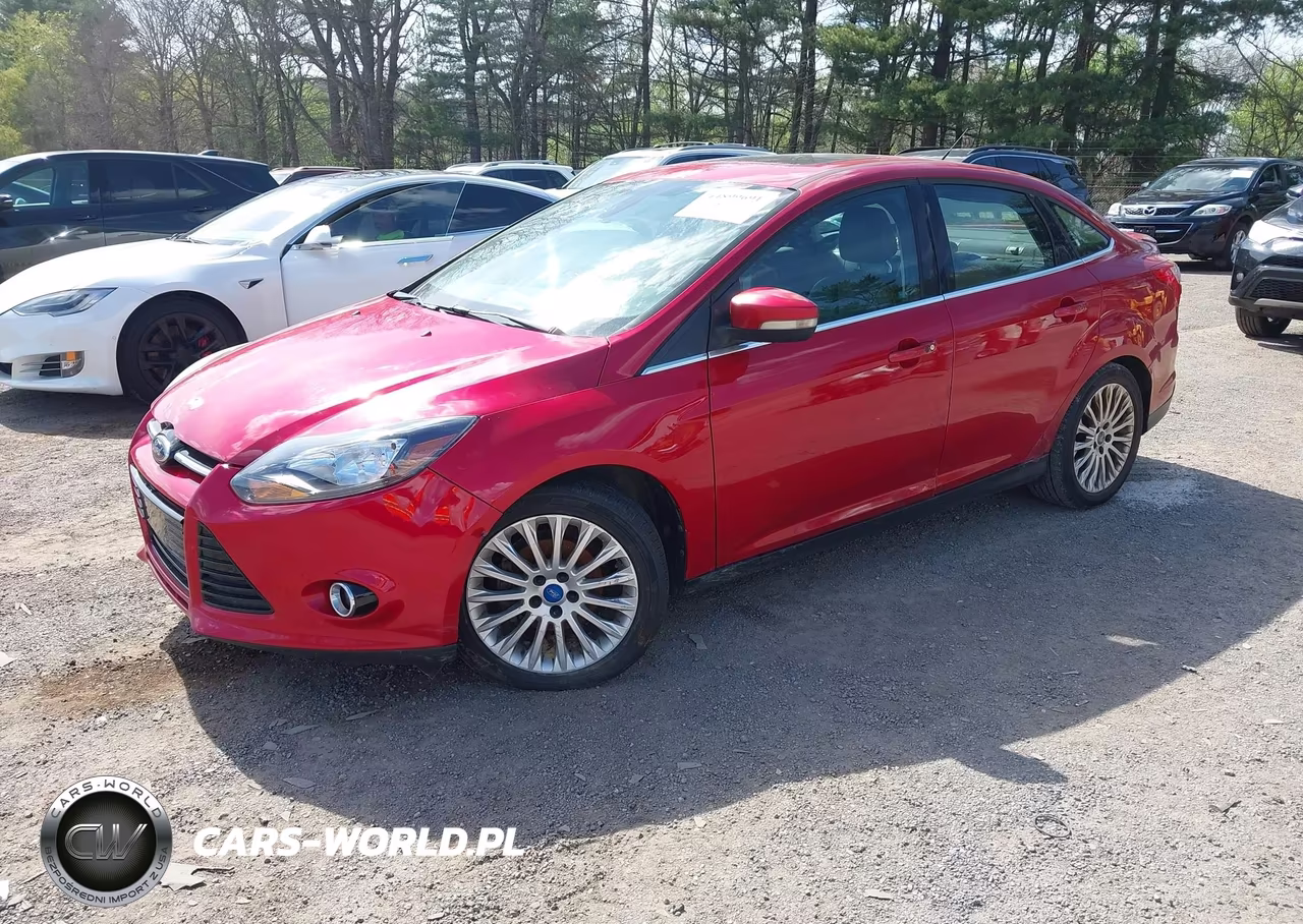 2012 Ford Focus Titanium VIN:1FAHP3J27CL229946 - 2