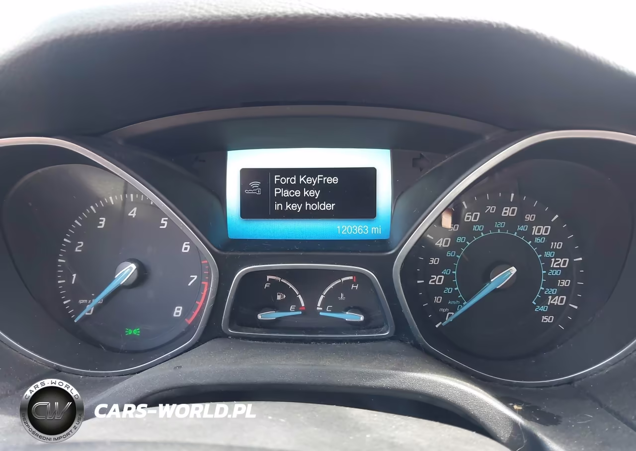 2012 Ford Focus Titanium VIN:1FAHP3J27CL229946 - 7
