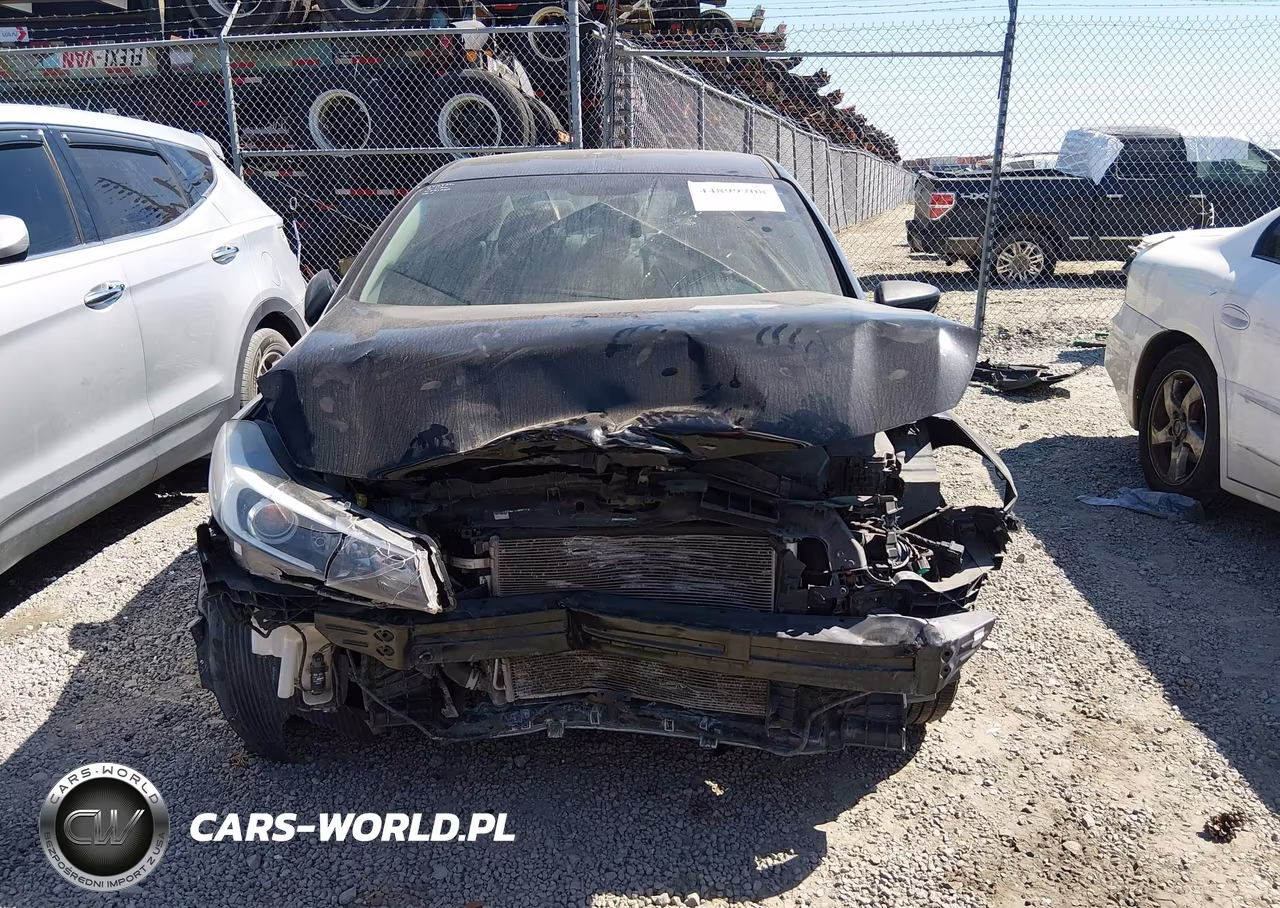 2018 Kia Forte Lx VIN:3KPFK4A76JE234305 - 13