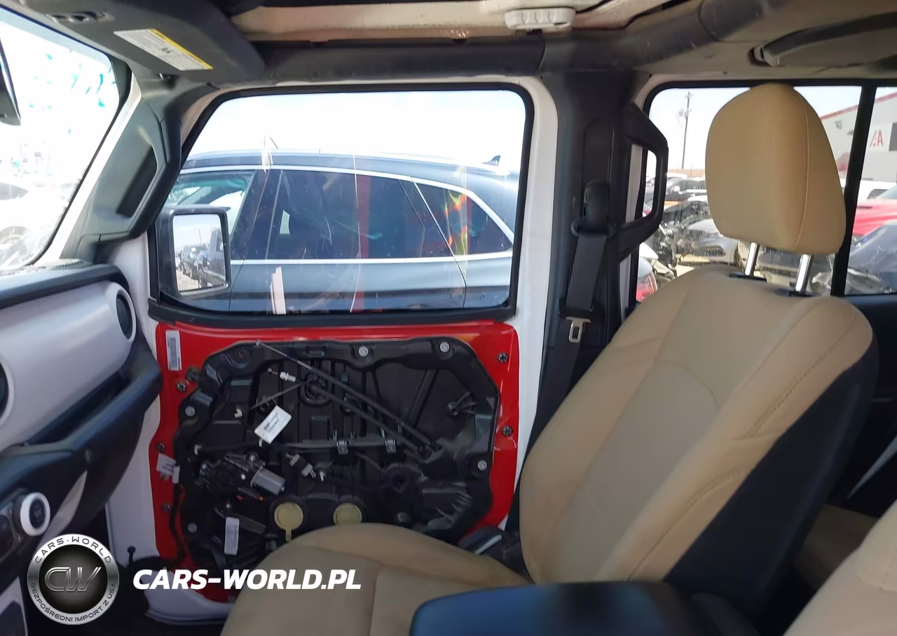 2020 Jeep Gladiator Sport S 4X4 VIN:1C6HJTAGXLL108505 - 5