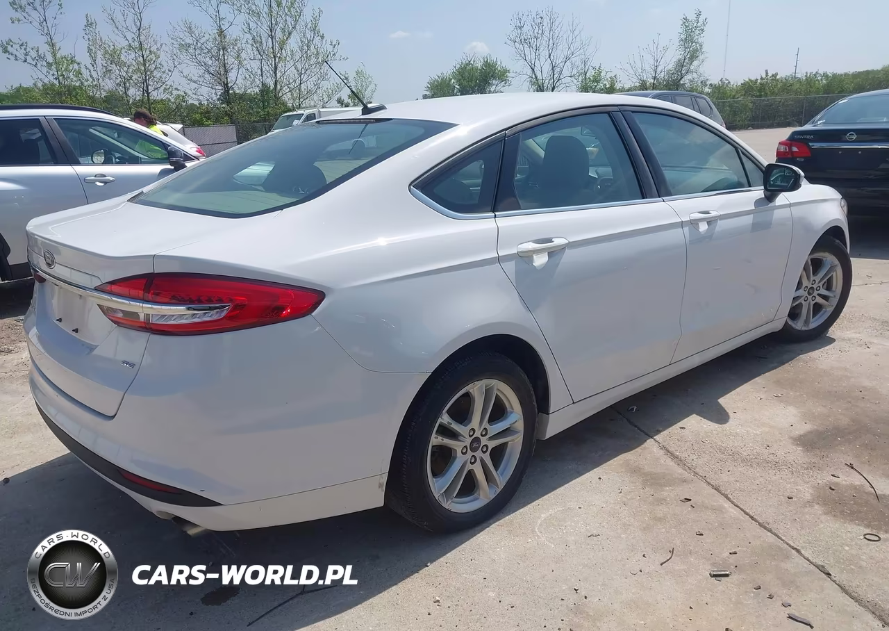 2018 Ford Fusion Se VIN:3FA6P0H74JR198192 - 4