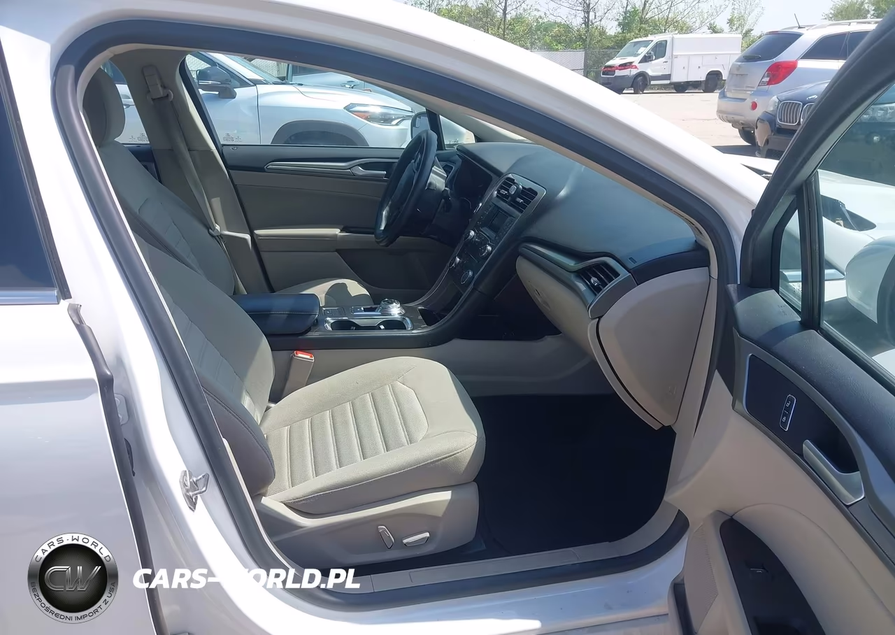 2018 Ford Fusion Se VIN:3FA6P0H74JR198192 - 5