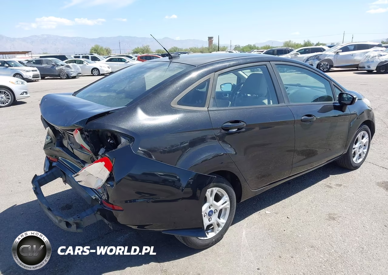 2015 Ford Fiesta Se VIN:3FADP4BJ0FM158974 - 4