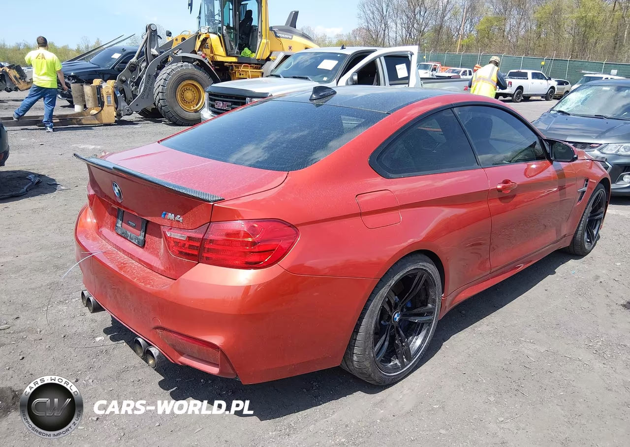 2015 BMW M4 VIN:WBS3R9C52FK330968 - 4