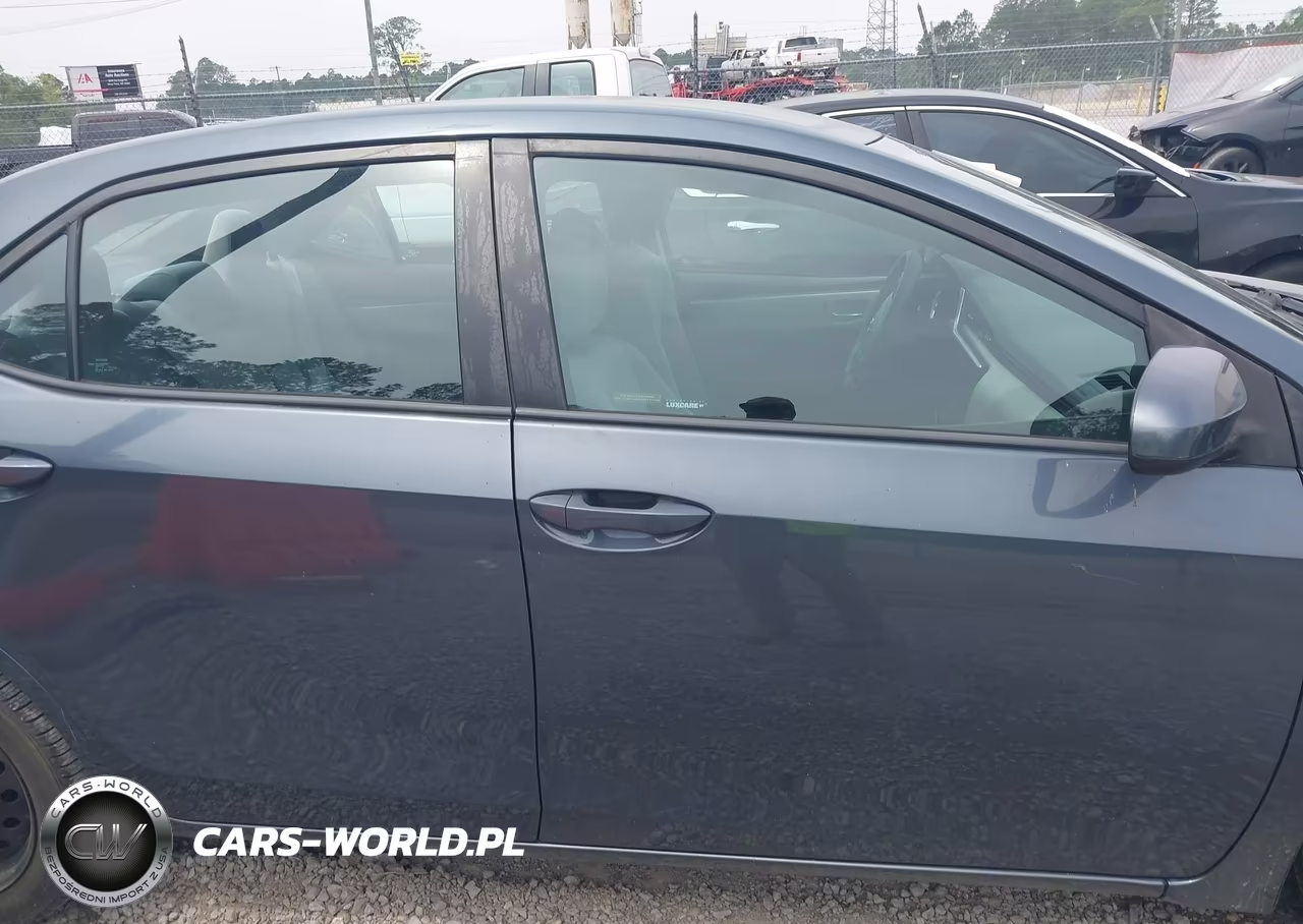 2019 Toyota Corolla Le VIN:5YFBURHE7KP880723 - 14