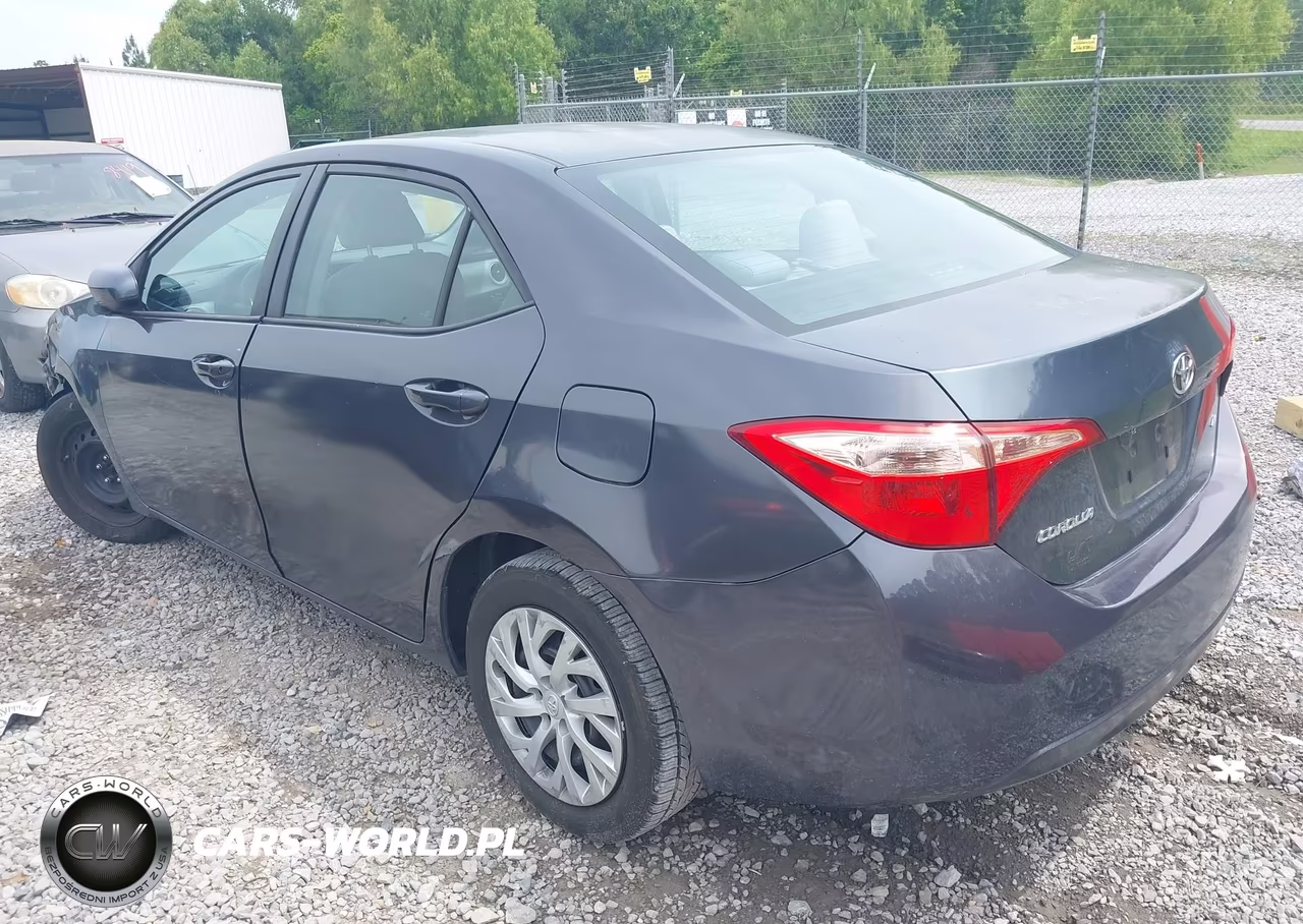 2019 Toyota Corolla Le VIN:5YFBURHE7KP880723 - 3
