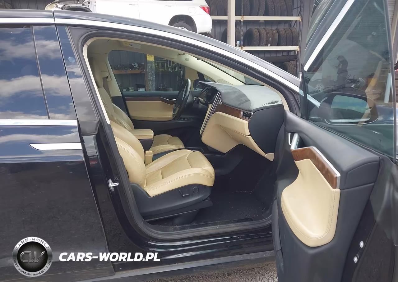 2017 Tesla Model X 100D-75D-90D VIN:5YJXCBE20HF047697 - 5