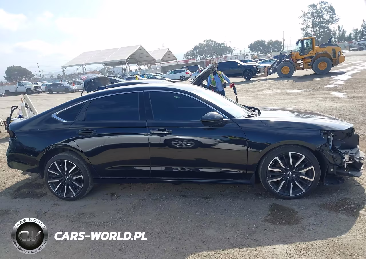 2024 Honda Accord Hybrid Touring VIN:1HGCY2F87RA068741 - 14