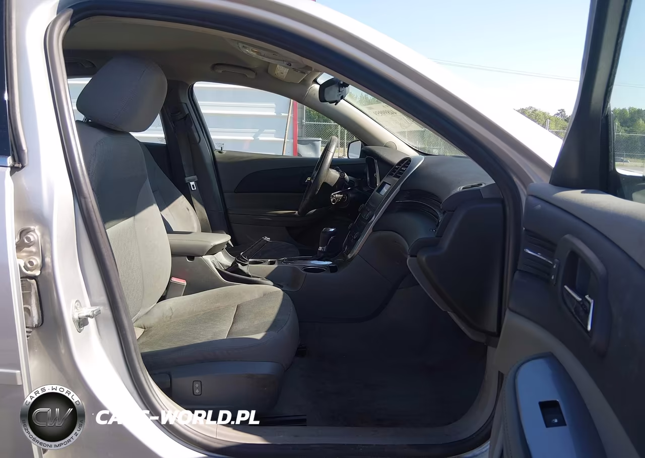 2015 Chevrolet Malibu Ls VIN:1G11B5SL6FF182563 - 5