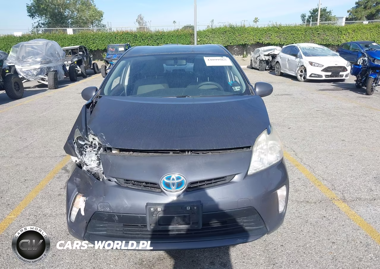 2015 Toyota Prius Two VIN:JTDKN3DU4F0478147 - 12