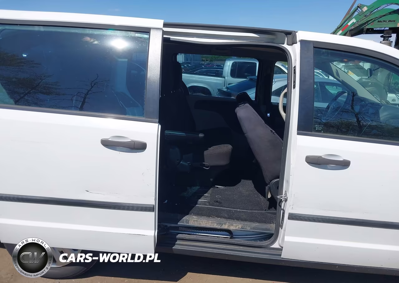 2014 Dodge Grand Caravan American Value Pkg VIN:2C4RDGBG1ER462188 - 8