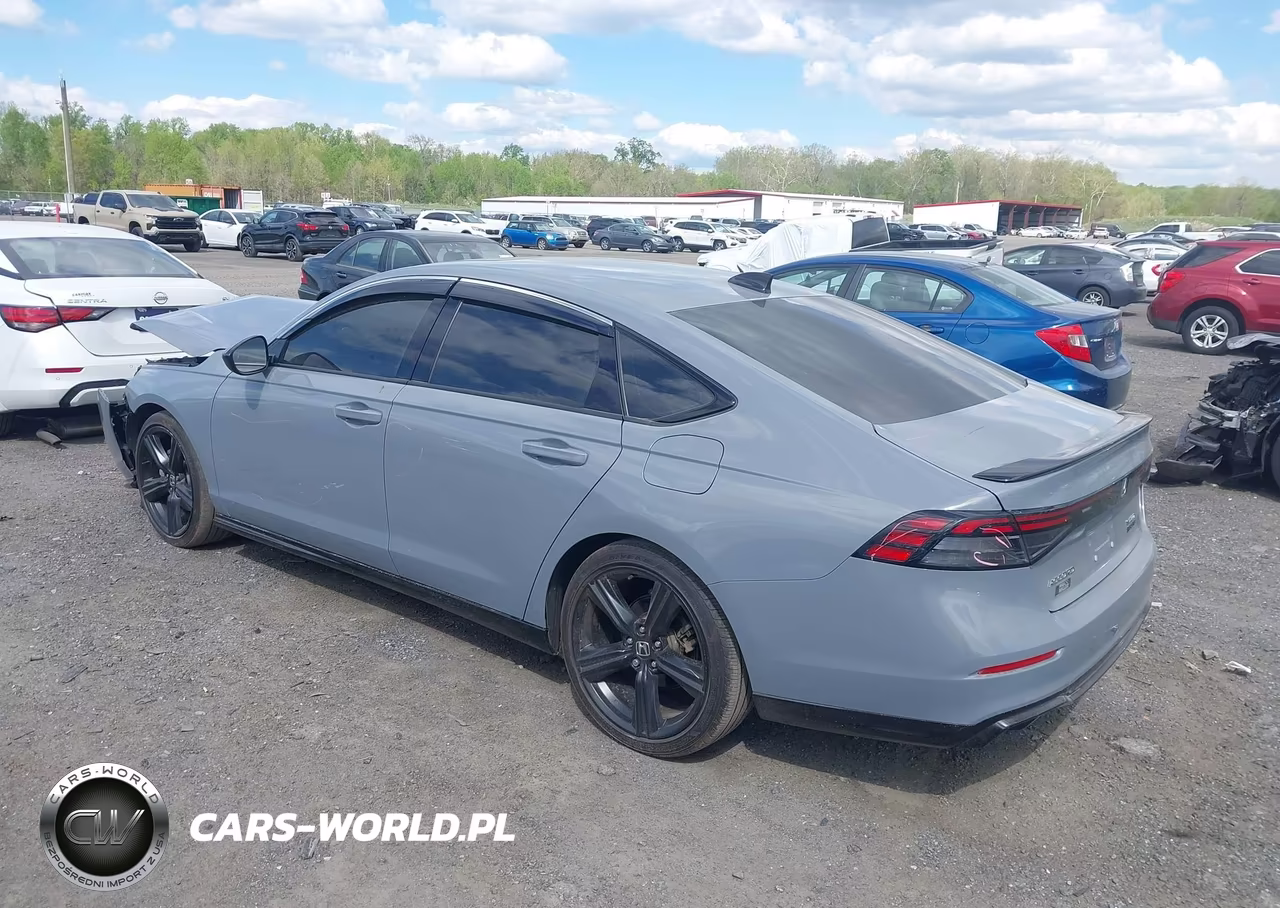 2023 Honda Accord Hybrid Sport-L VIN:1HGCY2F74PA010476 - 3