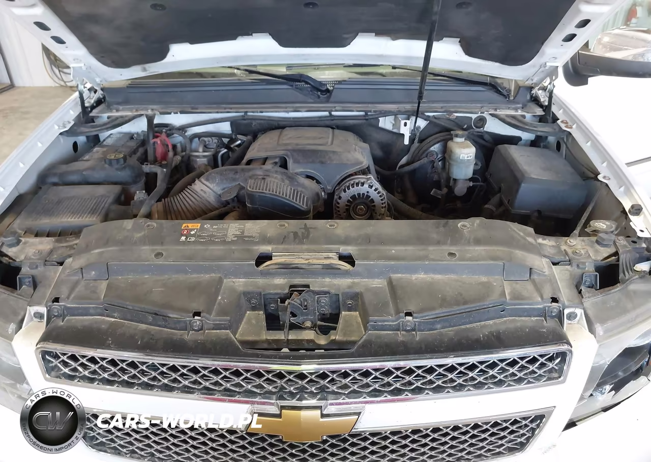 2013 Chevrolet Tahoe Ltz VIN:1GNSKCE07DR330837 - 10