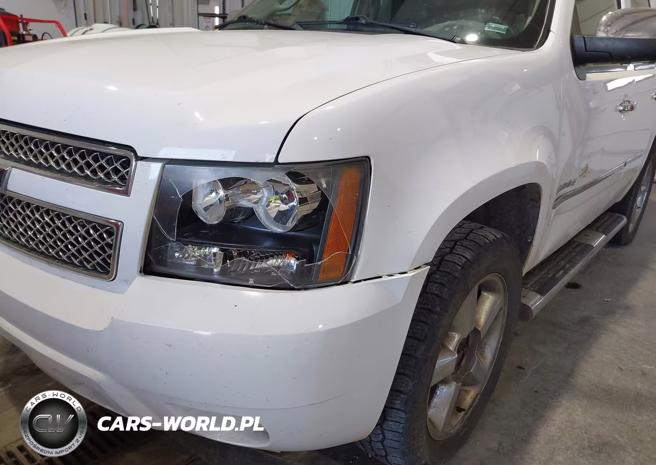 2013 Chevrolet Tahoe Ltz VIN:1GNSKCE07DR330837 - 6
