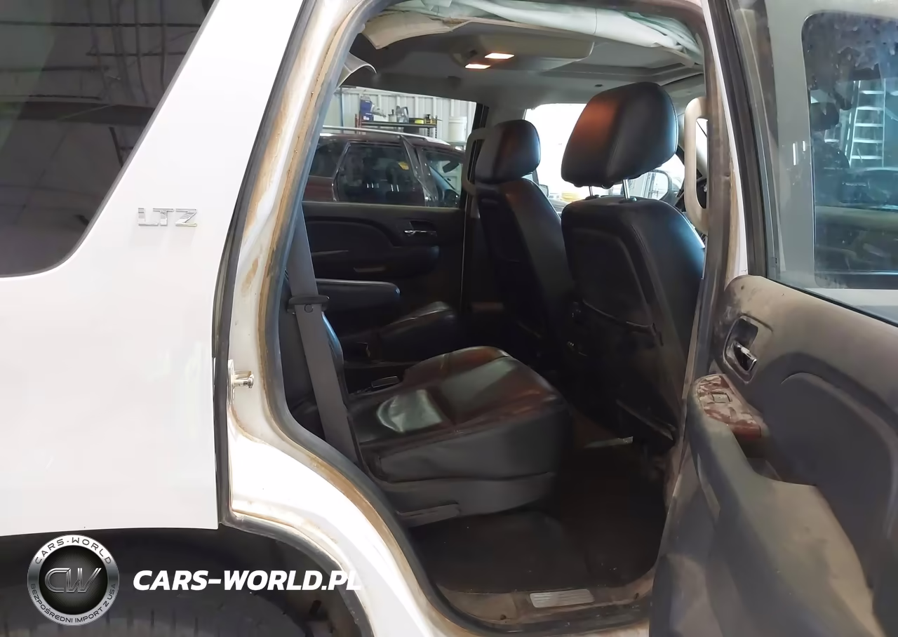 2013 Chevrolet Tahoe Ltz VIN:1GNSKCE07DR330837 - 8
