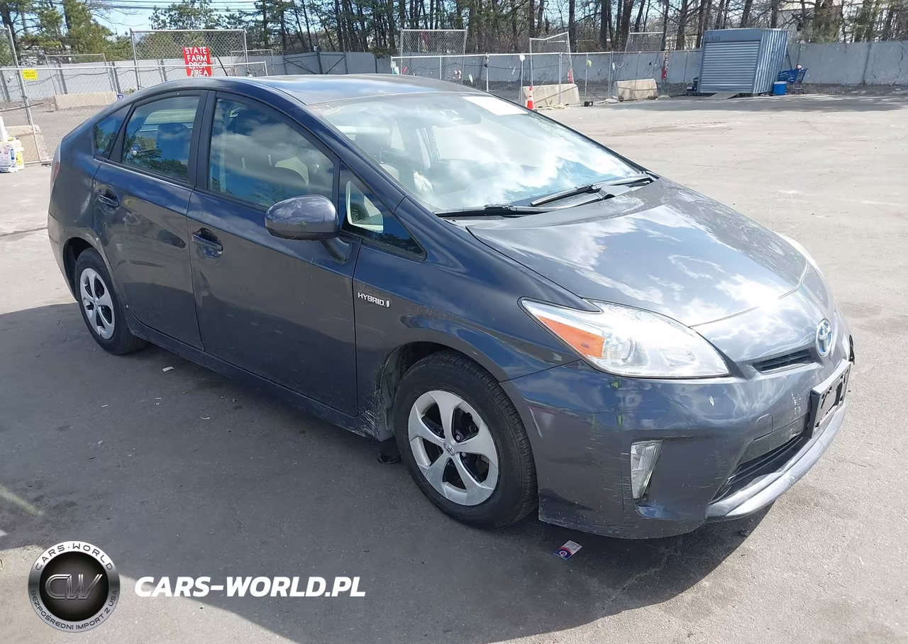 2015 Toyota Prius Three