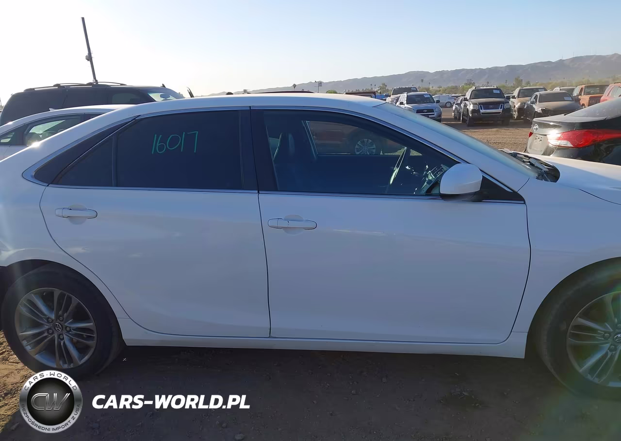 2016 Toyota Camry Se VIN:4T1BF1FK1GU216069 - 14