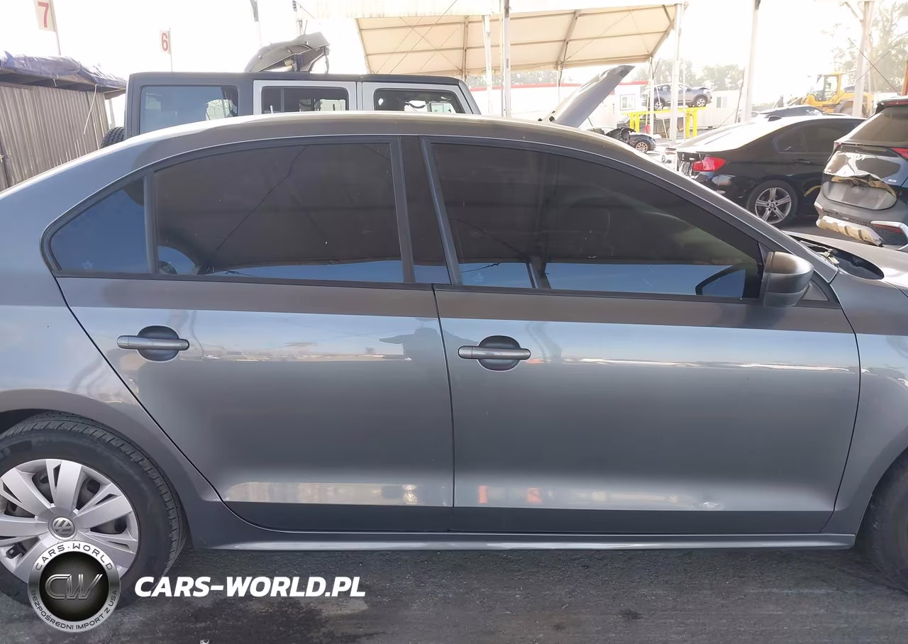 2011 Volkswagen Jetta 2.0L S VIN:3VW2K7AJ8BM117857 - 14