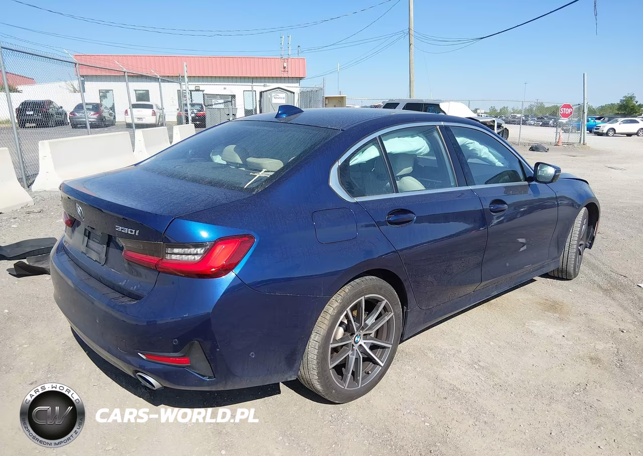 2020 BMW 330I xDrive VIN:3MW5R7J01L8B20190 - 4