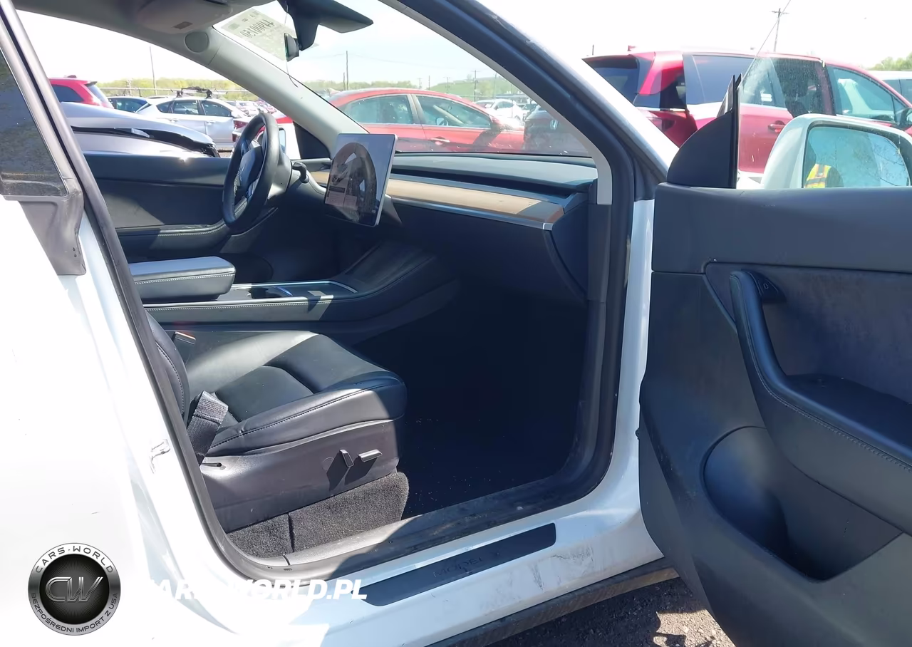 2022 Tesla Model Y Long Range Dual Motor All-Wheel Drive VIN:7SAYGDEE4NF321061 - 5