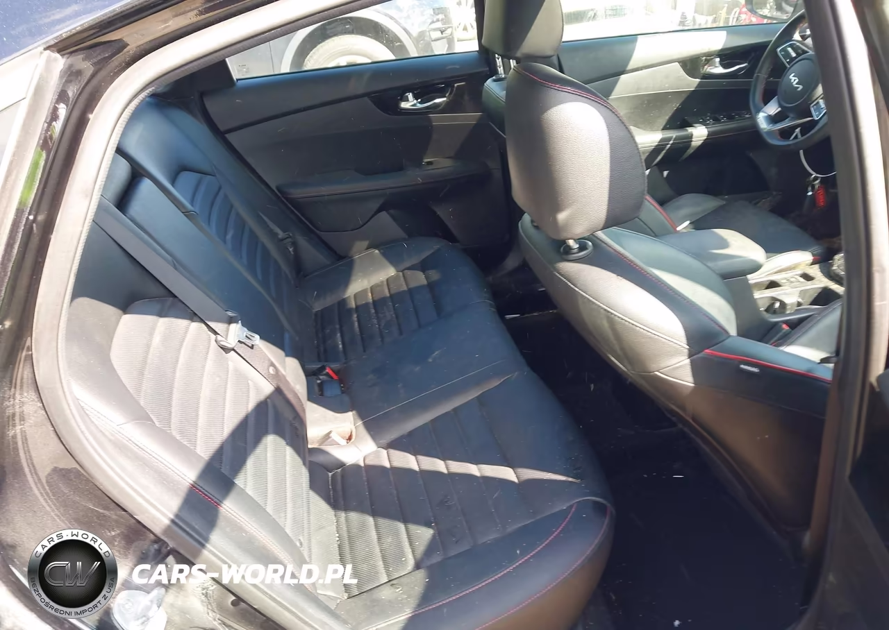 2022 Kia Forte Gt VIN:3KPF44AC1NE430052 - 8
