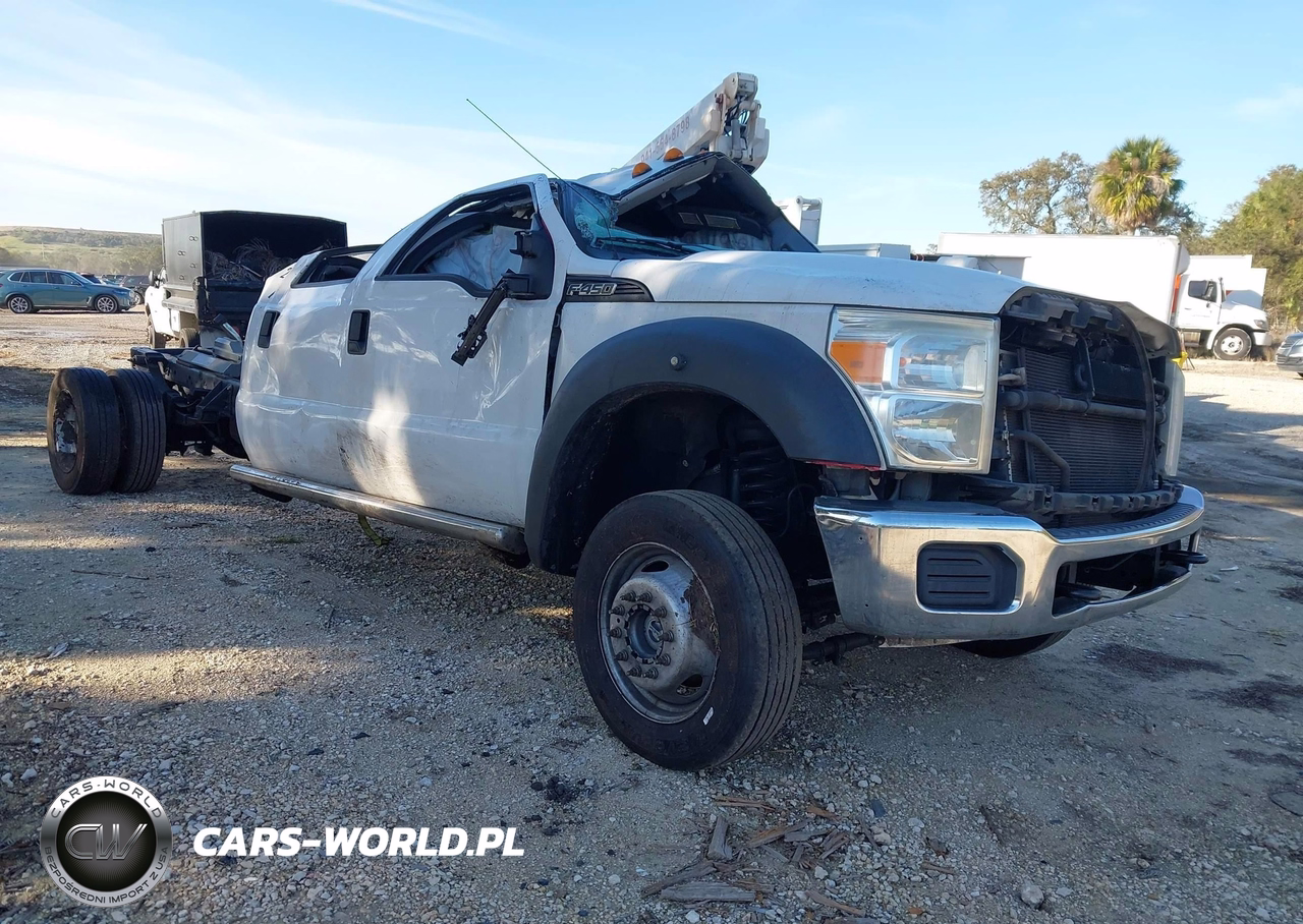 2015 Ford F-450 Chassis Xl