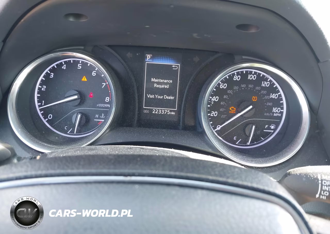 2018 Toyota Camry Le VIN:4T1B11HK0JU635761 - 7