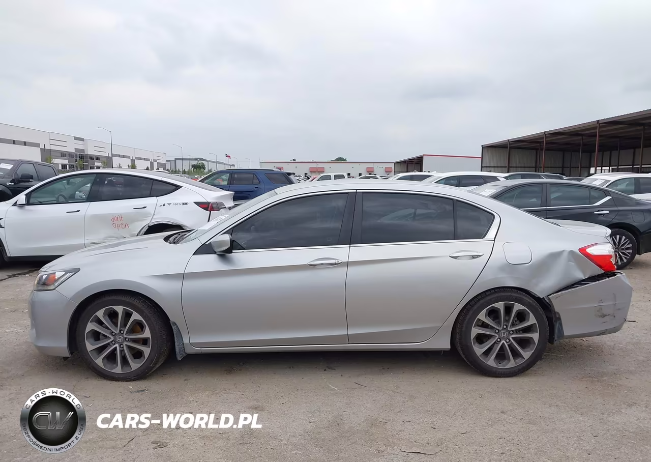 2015 Honda Accord Sport VIN:1HGCR2F57FA116916 - 13