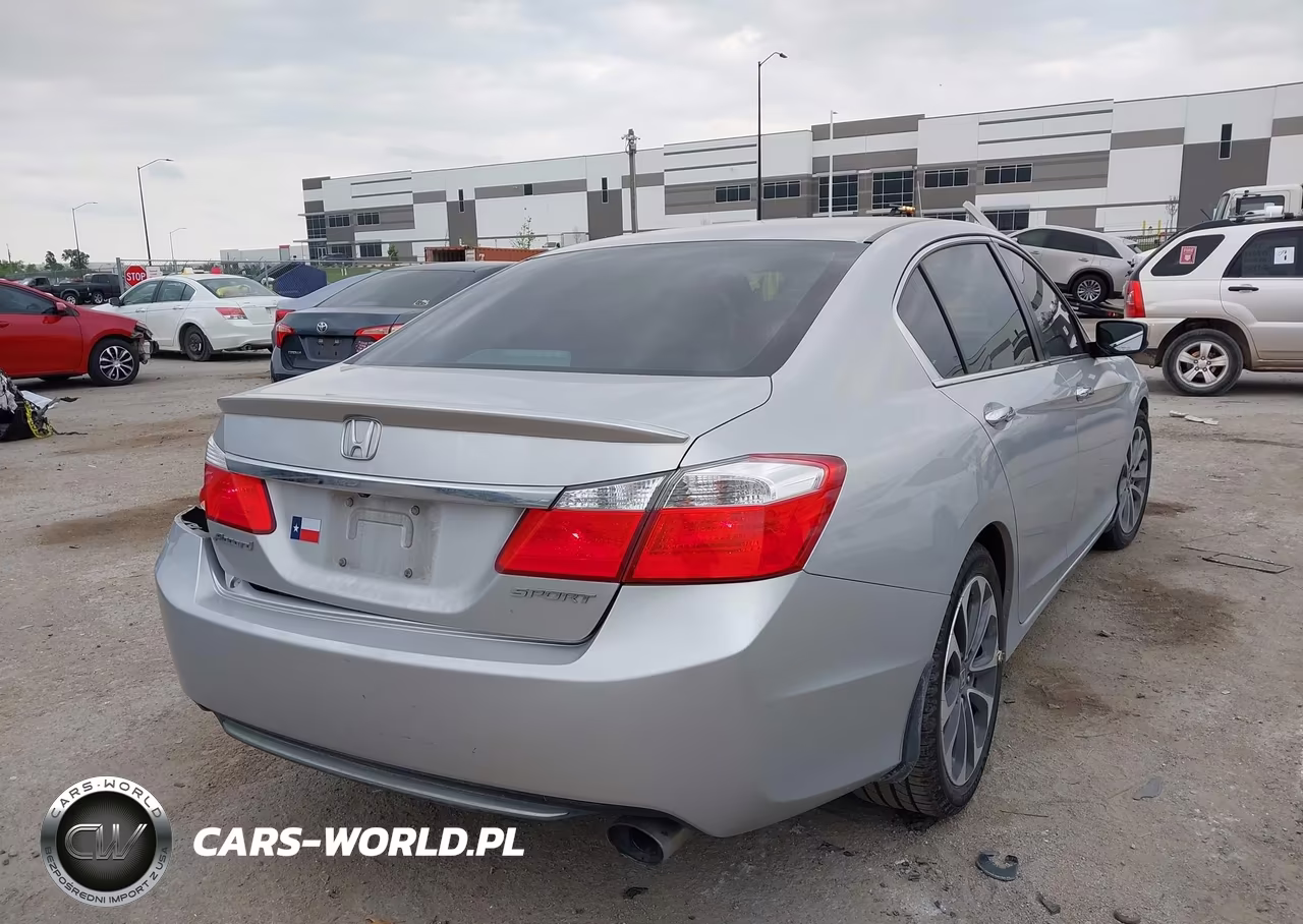 2015 Honda Accord Sport VIN:1HGCR2F57FA116916 - 4