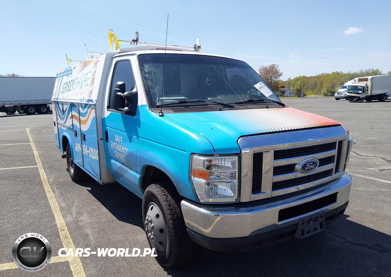 2016 Ford E-350 Cutaway