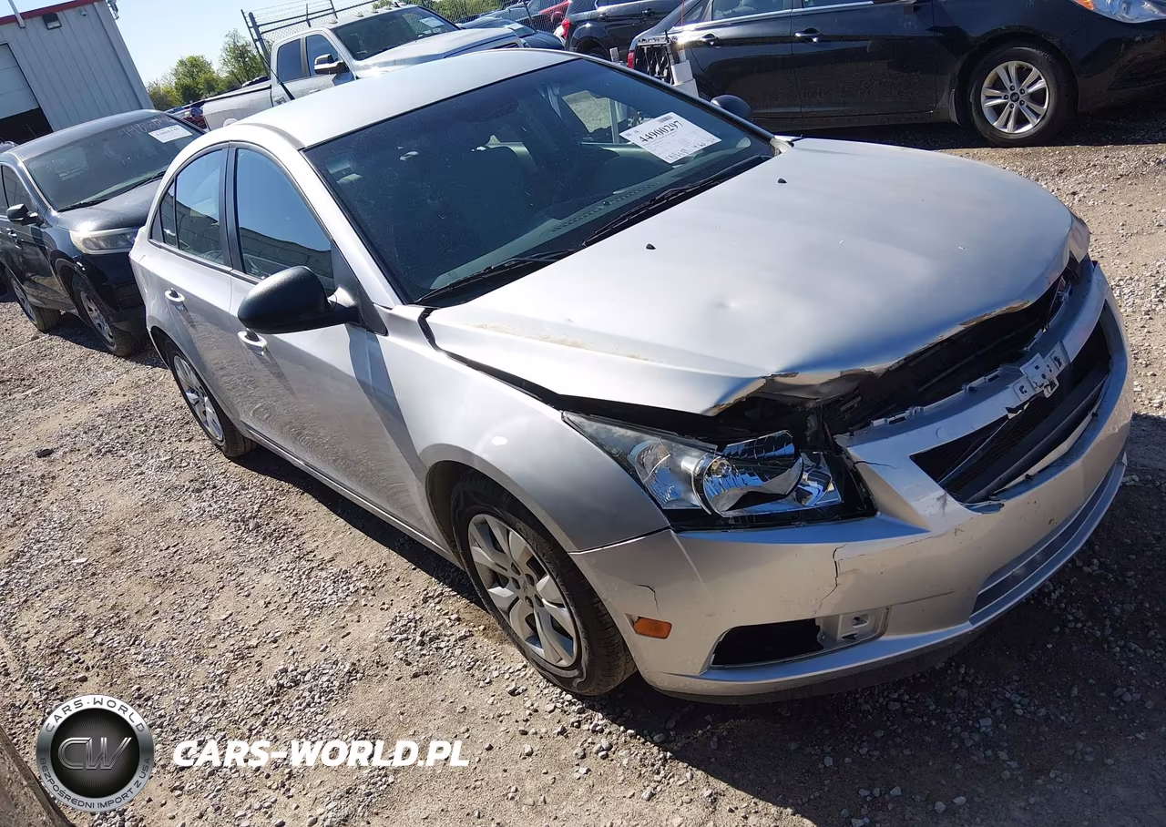 2013 Chevrolet Cruze Ls Auto
