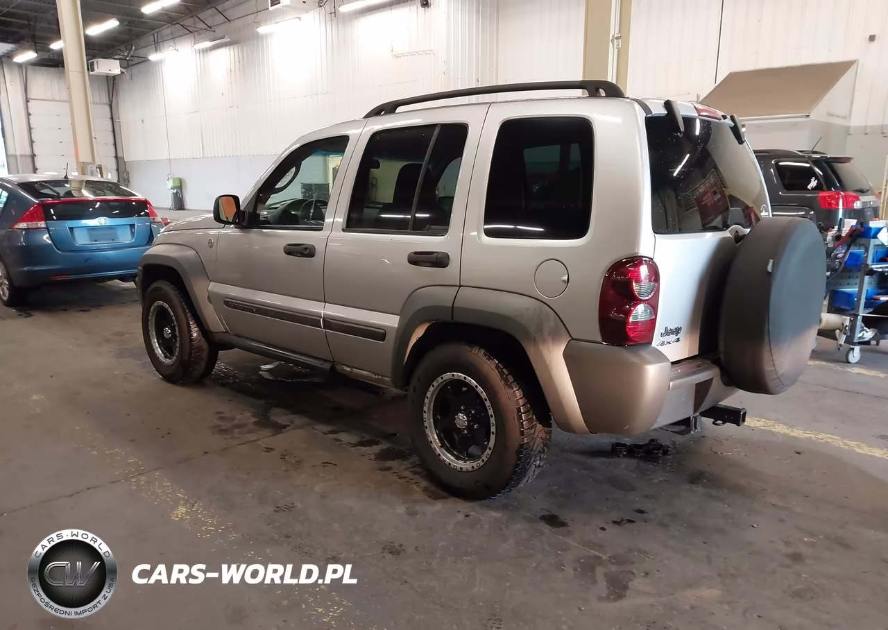 2006 Jeep Liberty Sport VIN:1J4GL48KX6W279878 - 3