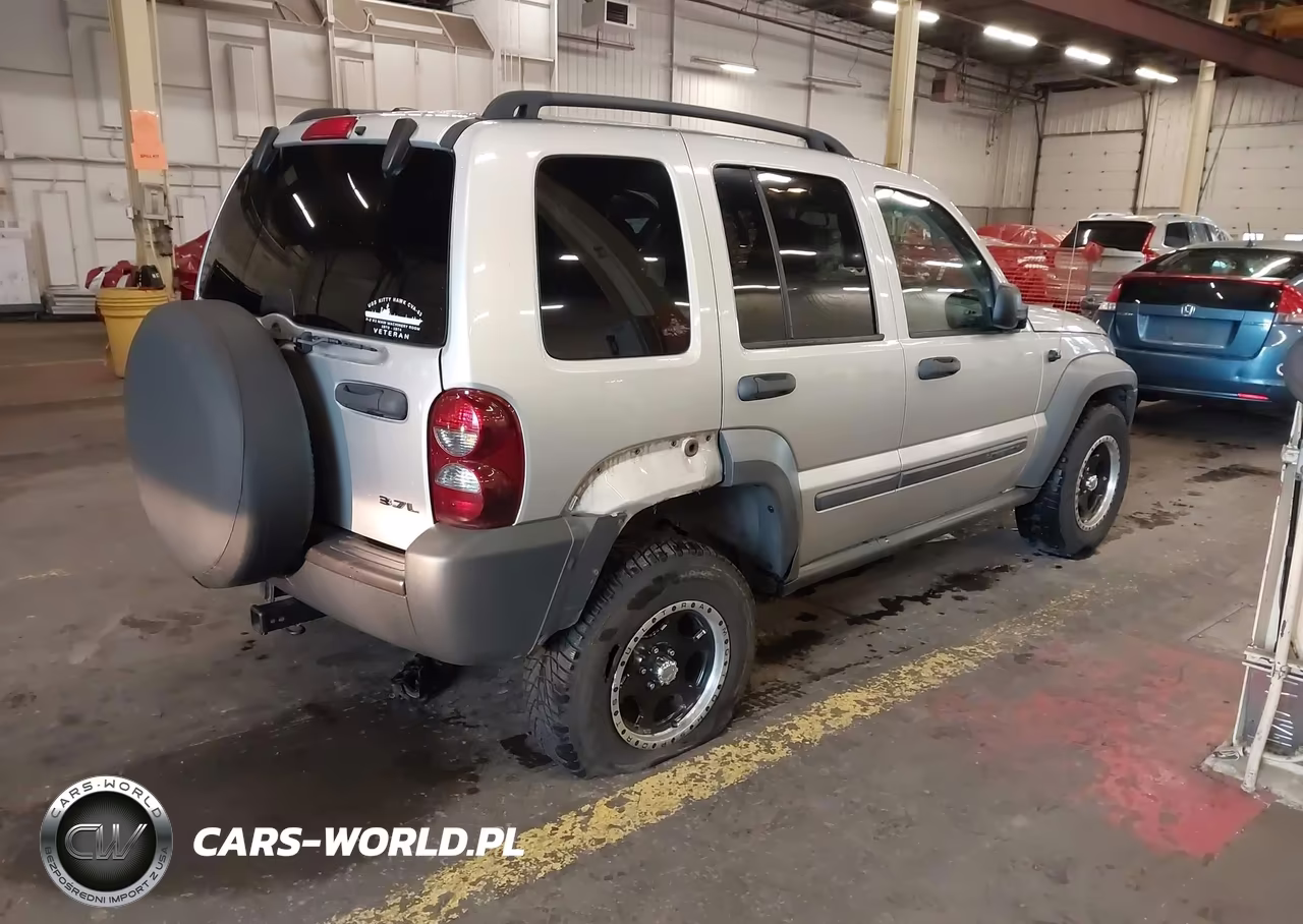 2006 Jeep Liberty Sport VIN:1J4GL48KX6W279878 - 4