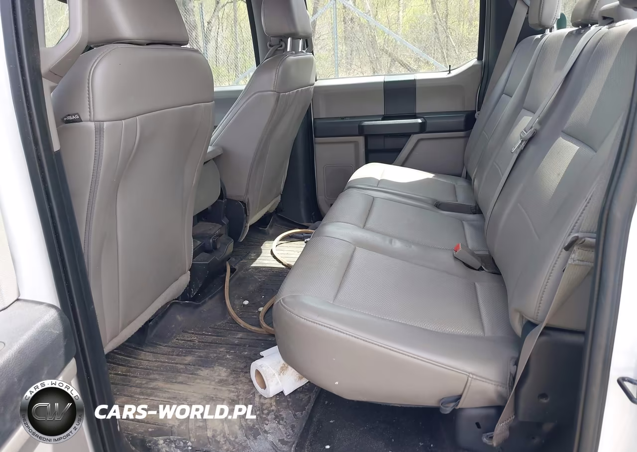 2019 Ford F-350 Chassis Xl VIN:1FD8W3F62KEG79222 - 6