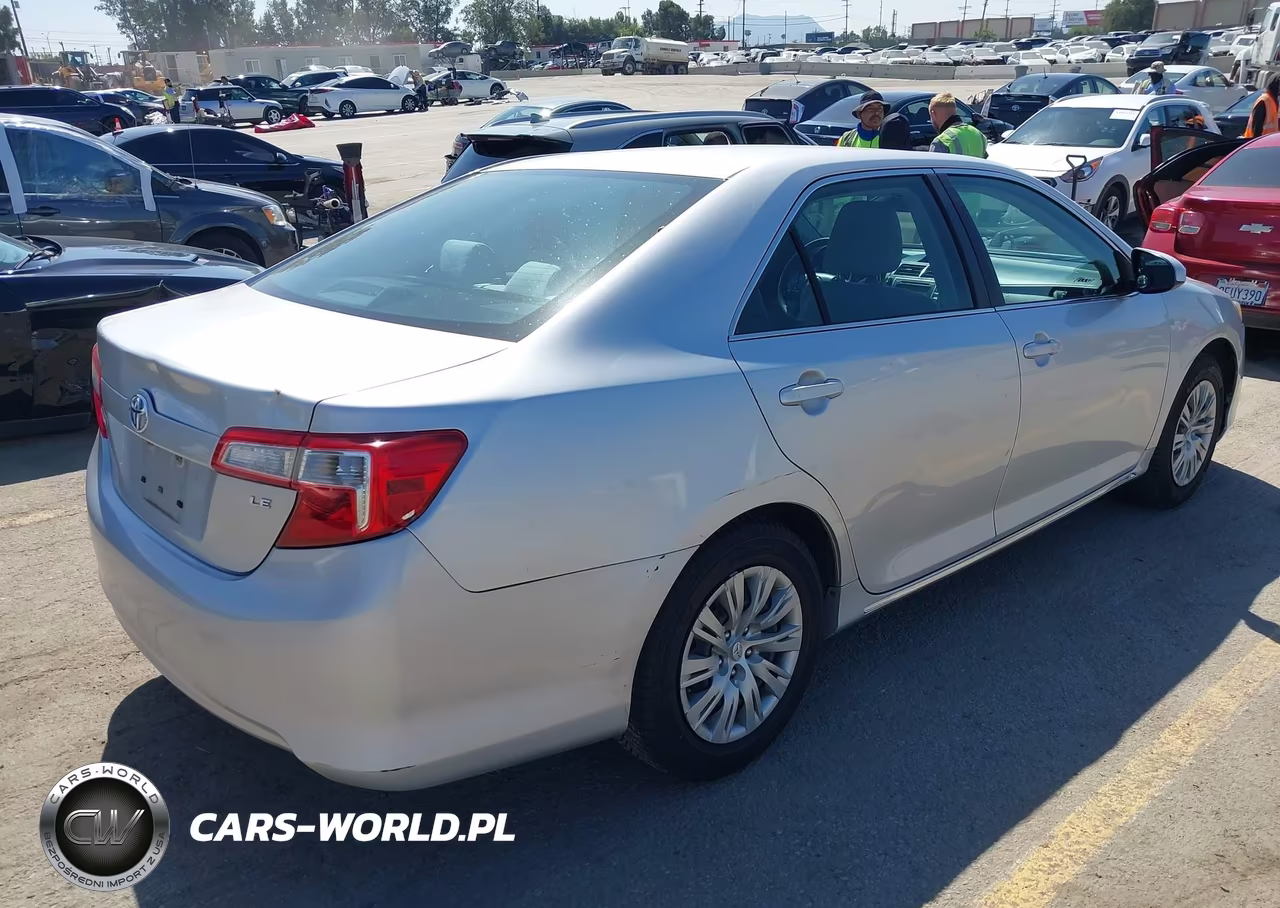 2014 Toyota Camry Le VIN:4T1BF1FK9EU416288 - 4