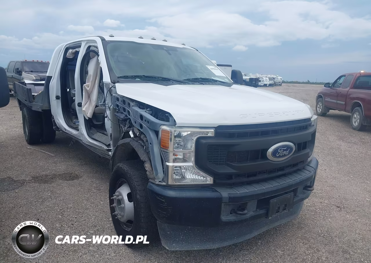 2021 Ford F-350 Chassis Xl – zdjęcie 1 z 15