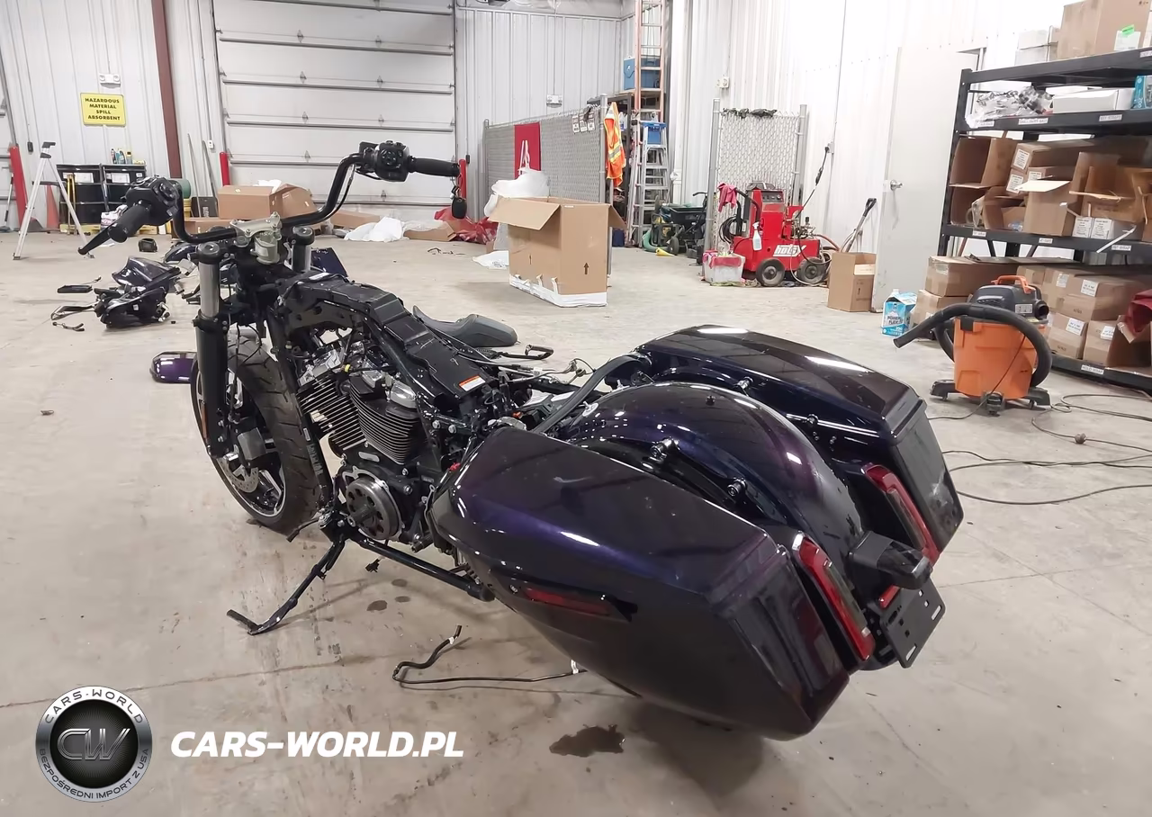 2025 Harley-Davidson Flhx VIN:1HD1KB714SB637861 - 3