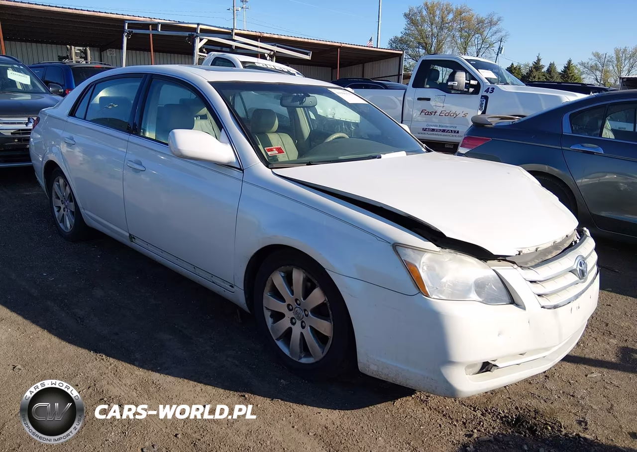 2005 Toyota Avalon Xls