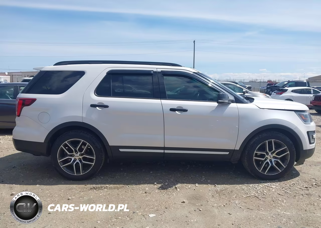 2016 Ford Explorer Sport VIN:1FM5K8GT9GGA58930 - 13
